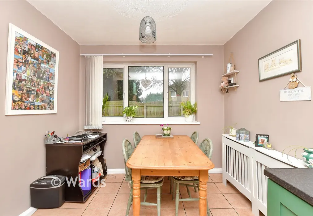 Kitchen/Diner - St. Peter's Court, Faversham, Kent - Wards of Kent