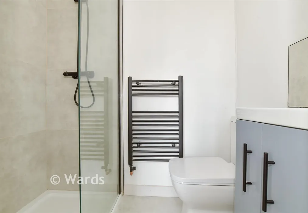 En-Suite - New Street, Ash, Canterbury, Kent - Wards of Kent