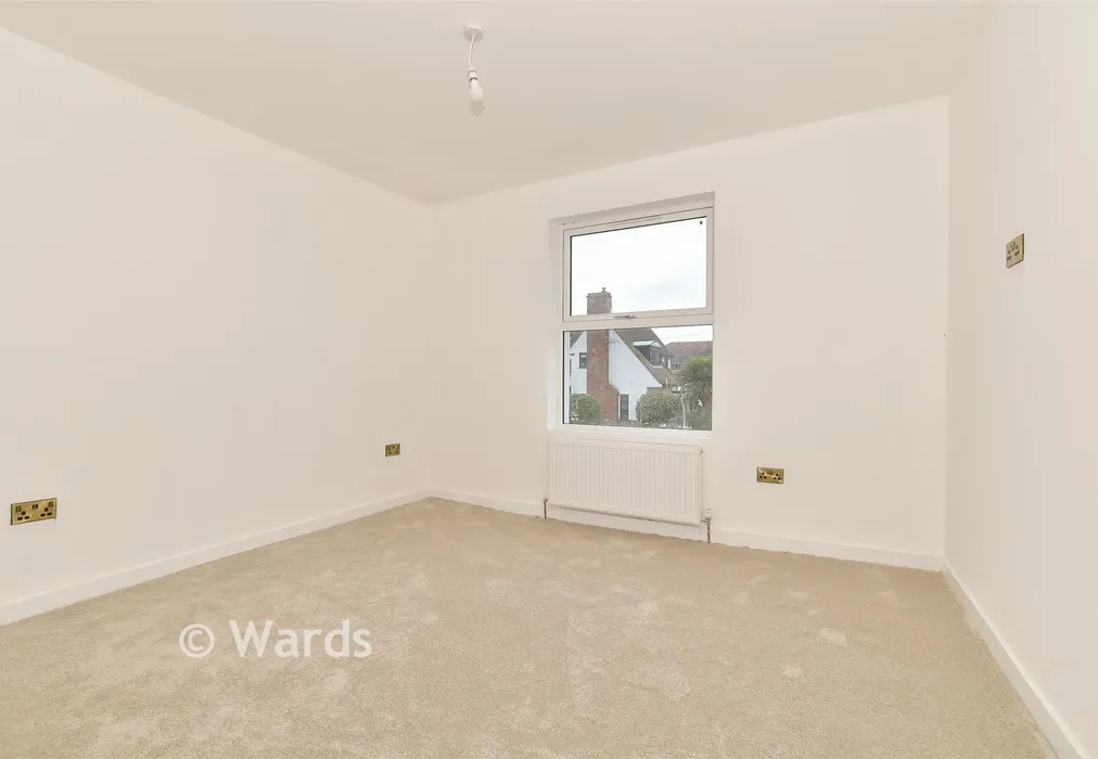 Bedroom 1 - New Street, Ash, Canterbury, Kent - Wards of Kent
