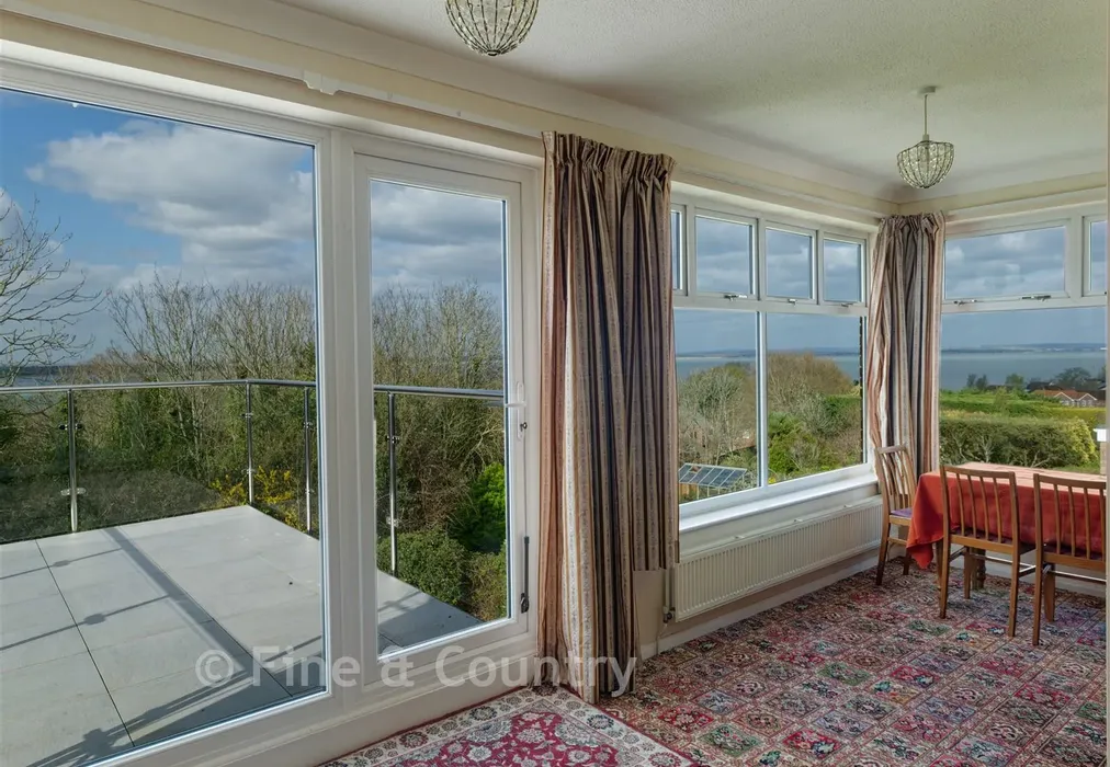 *Dining Area* - Lammas Close, Cowes, Isle of Wight - Wards of Kent