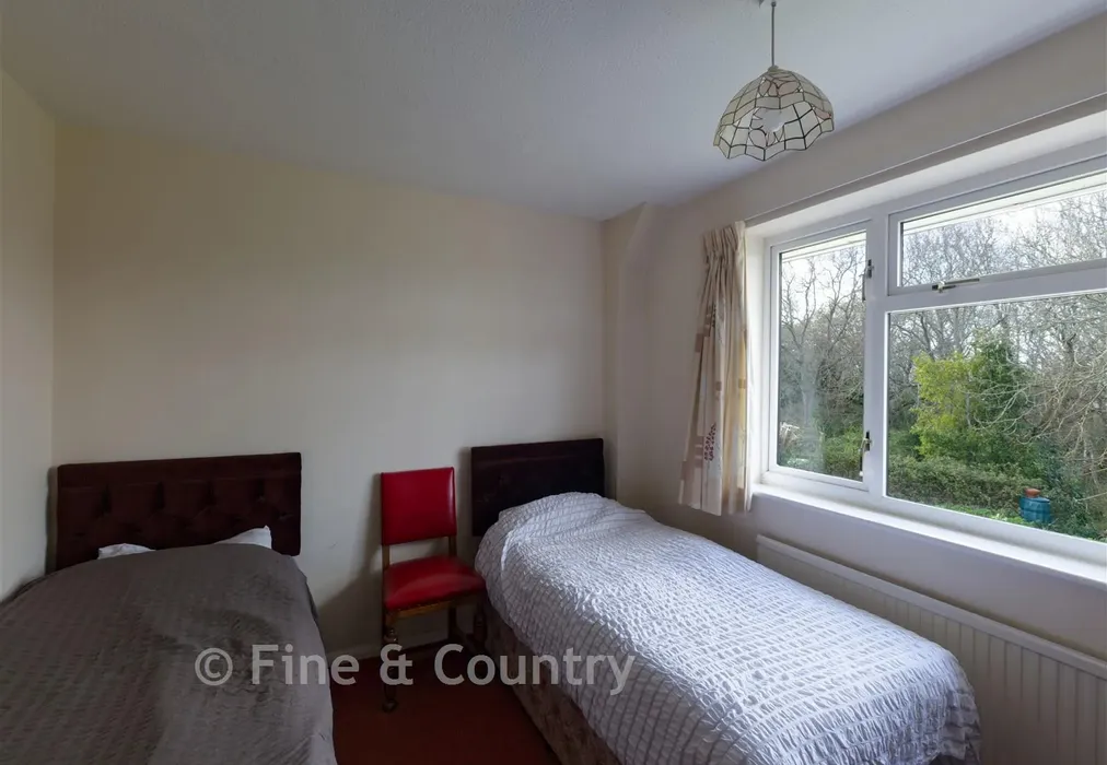 *Bedroom 3* - Lammas Close, Cowes, Isle of Wight - Wards of Kent