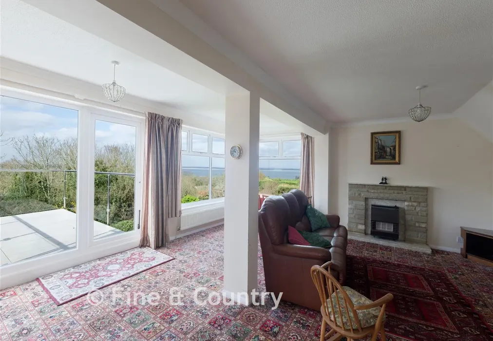 *Sitting / Dining Area* - Lammas Close, Cowes, Isle of Wight - Wards of Kent