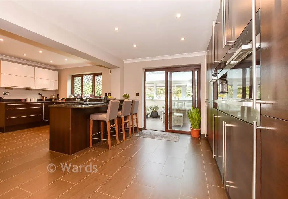 Breakfast Area - Elms Vale, Dover, Kent - Wards of Kent