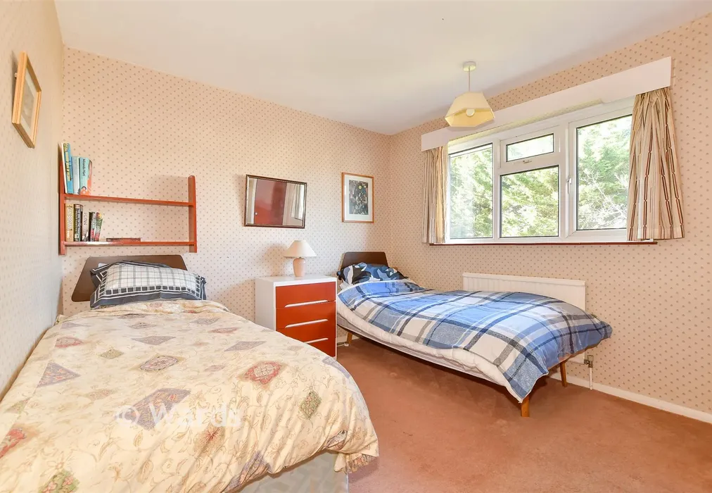 Bedroom 2 - Dover Road, Deal, Kent - Wards of Kent