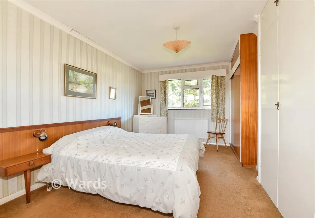 Bedroom 1 - Dover Road, Deal, Kent - Wards of Kent