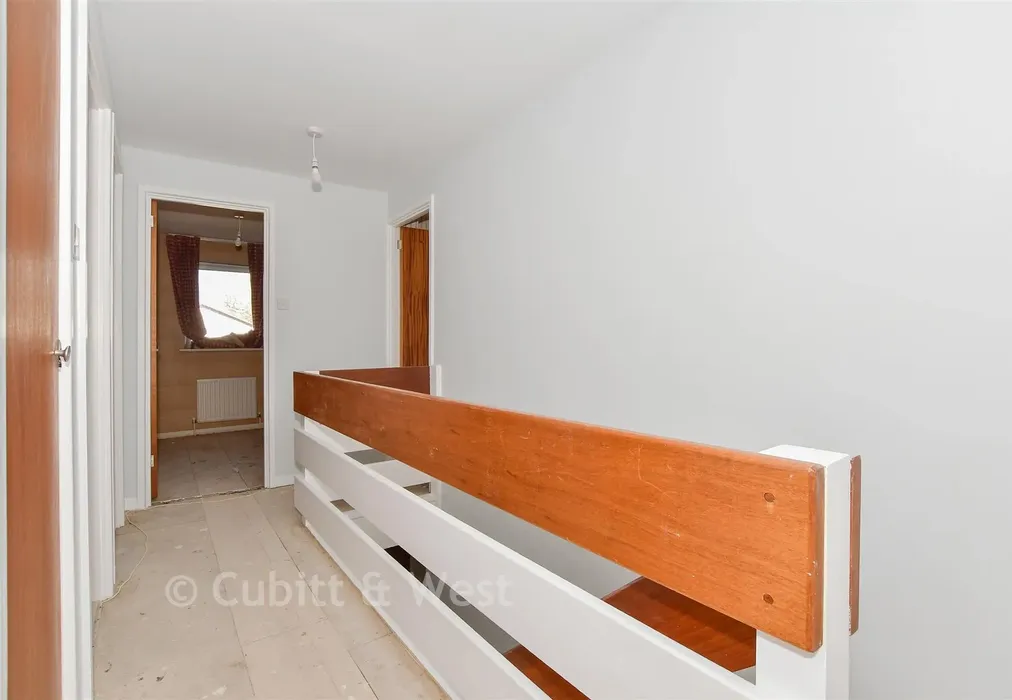 Landing - Aldingbourne Close, Ifield, Crawley, West Sussex - Wards of Kent
