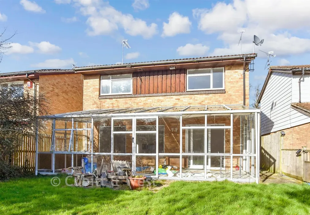 Rear Elevation - Aldingbourne Close, Ifield, Crawley, West Sussex - Wards of Kent