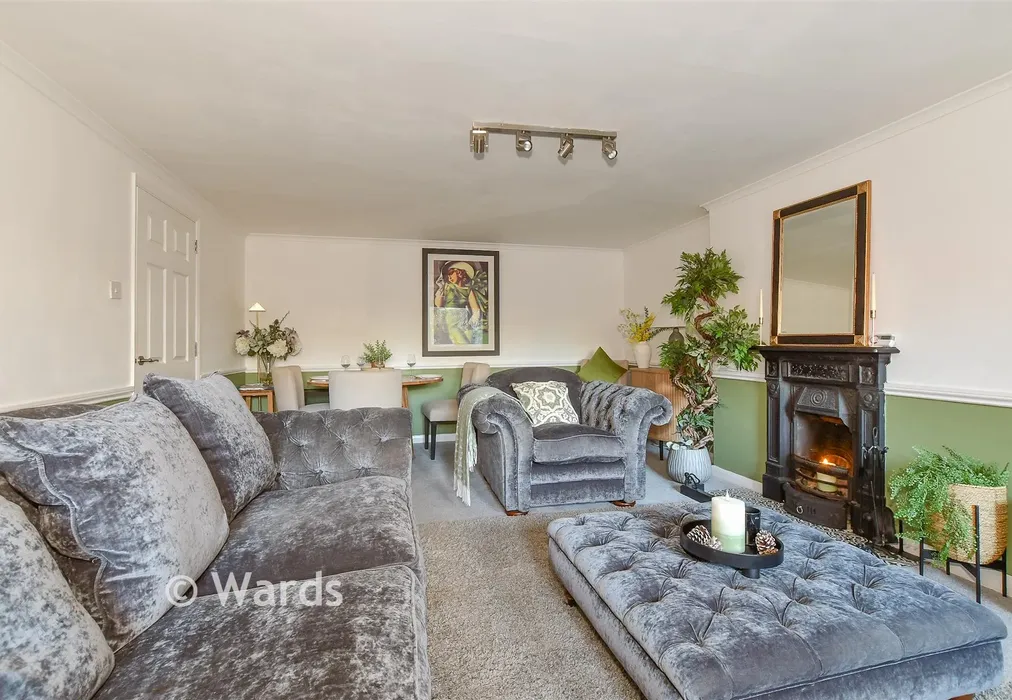 Lounge/Diner - Shorncliffe Road, Folkestone, Kent - Wards of Kent
