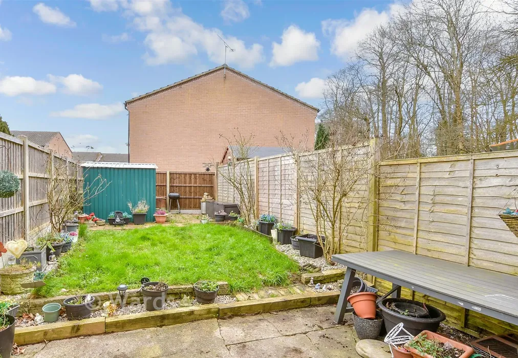 Rear Garden - Highview, Meopham, Kent - Wards of Kent