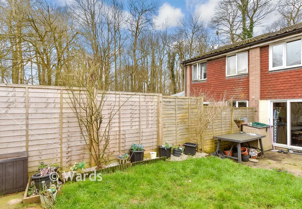 Rear Garden - Highview, Meopham, Kent - Wards of Kent