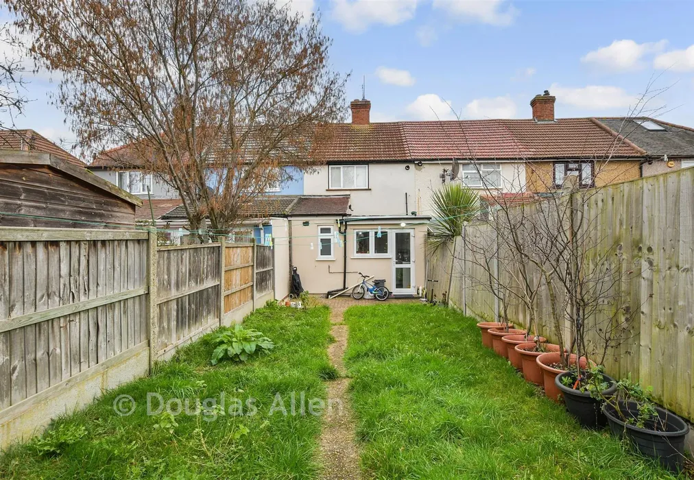 Rear Garden - Oval Road North, Dagenham, Essex - Wards of Kent