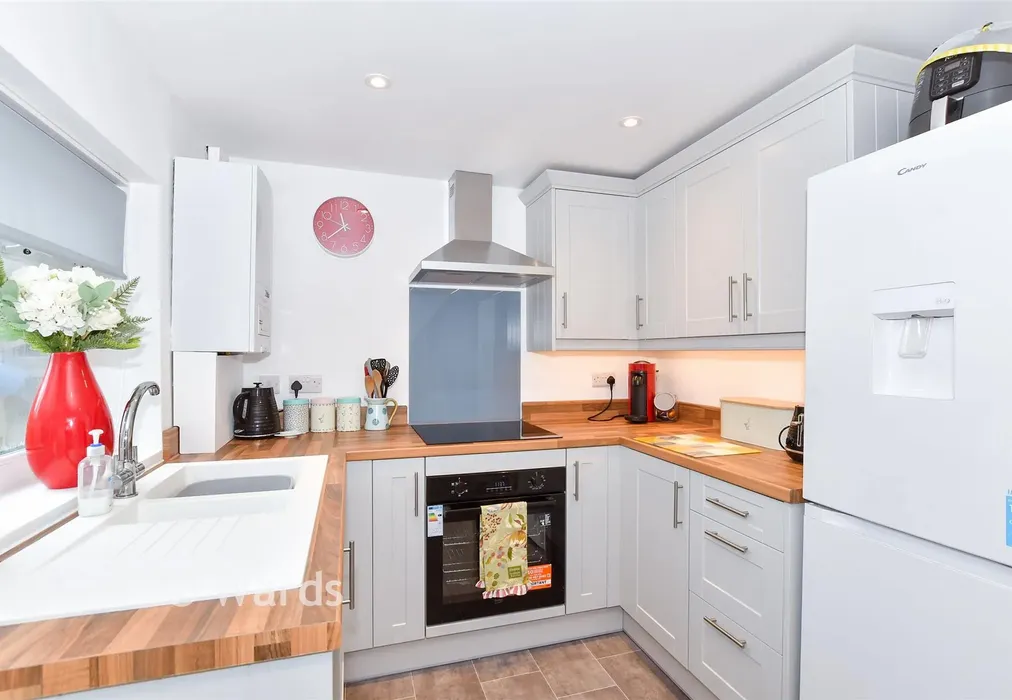 Kitchen - Heath Road, Linton, Maidstone, Kent - Wards of Kent