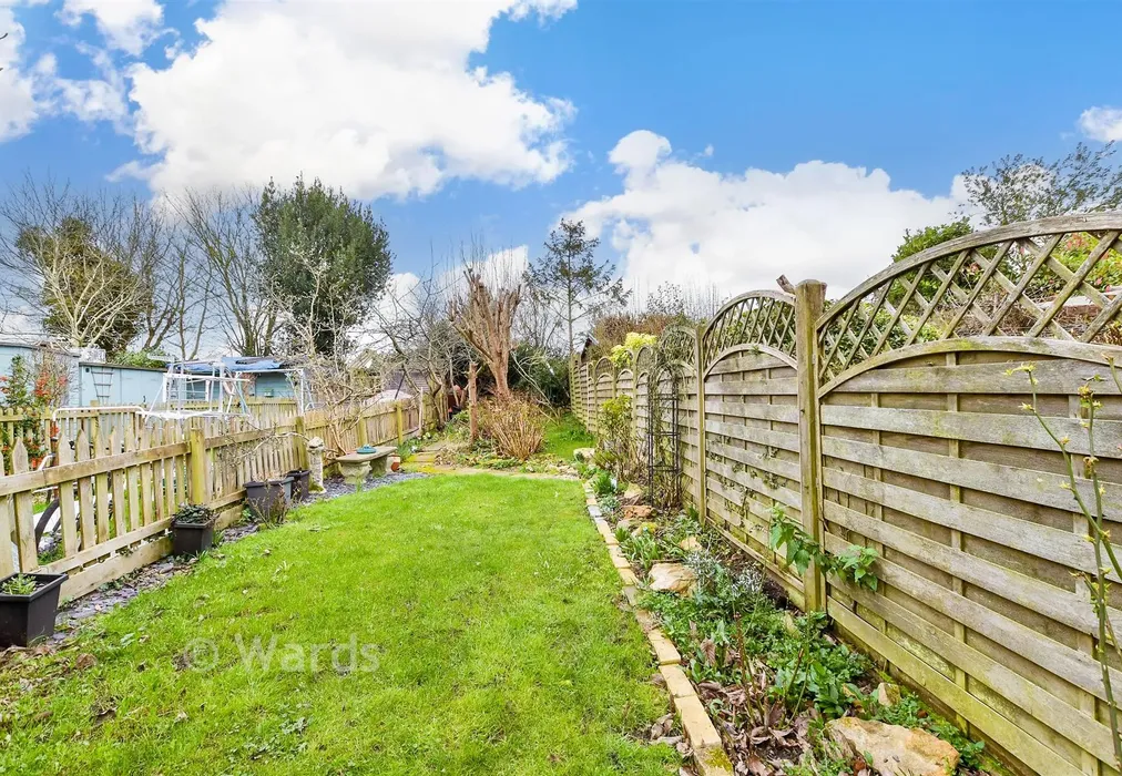 Rear Garden - Heath Road, Linton, Maidstone, Kent - Wards of Kent