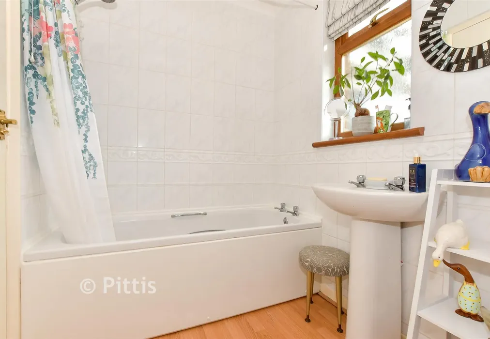 Bathroom - Park Road, Brading, Sandown, Isle of Wight - Wards of Kent