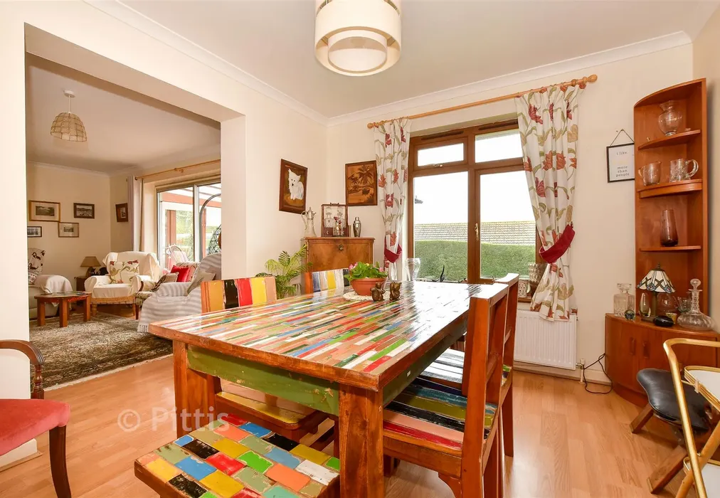 Dining Area - Park Road, Brading, Sandown, Isle of Wight - Wards of Kent