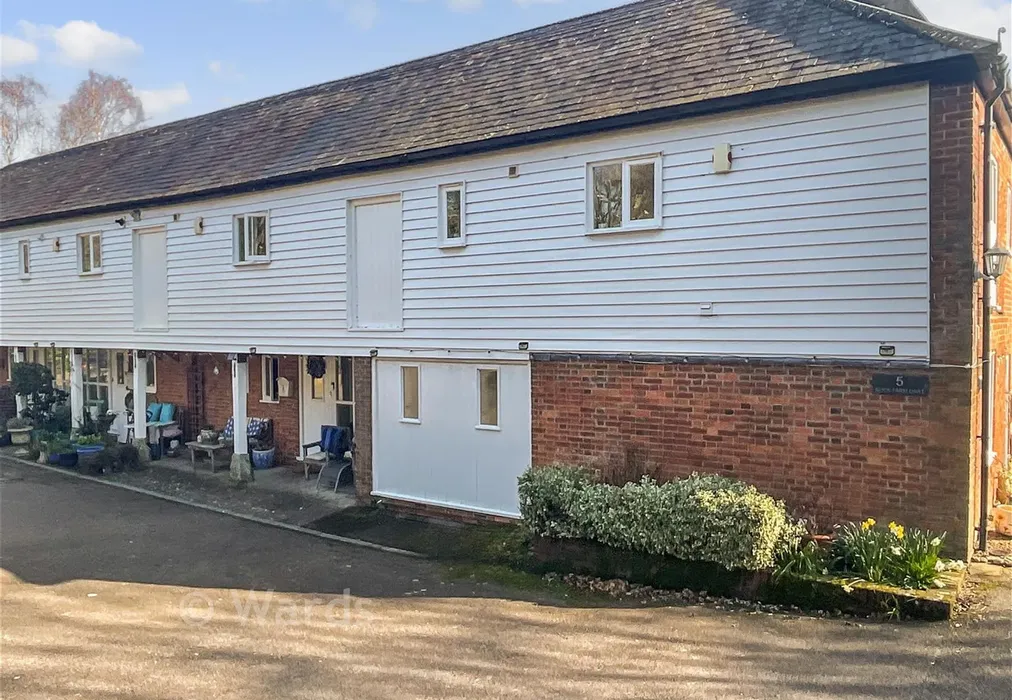 Front - Gibbs Hill, Nettlestead, Maidstone, Kent - Wards of Kent
