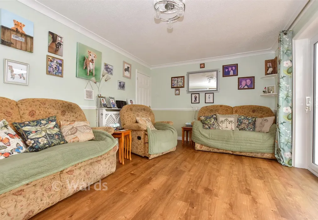 Lounge - Charles Road, Deal, Kent - Wards of Kent