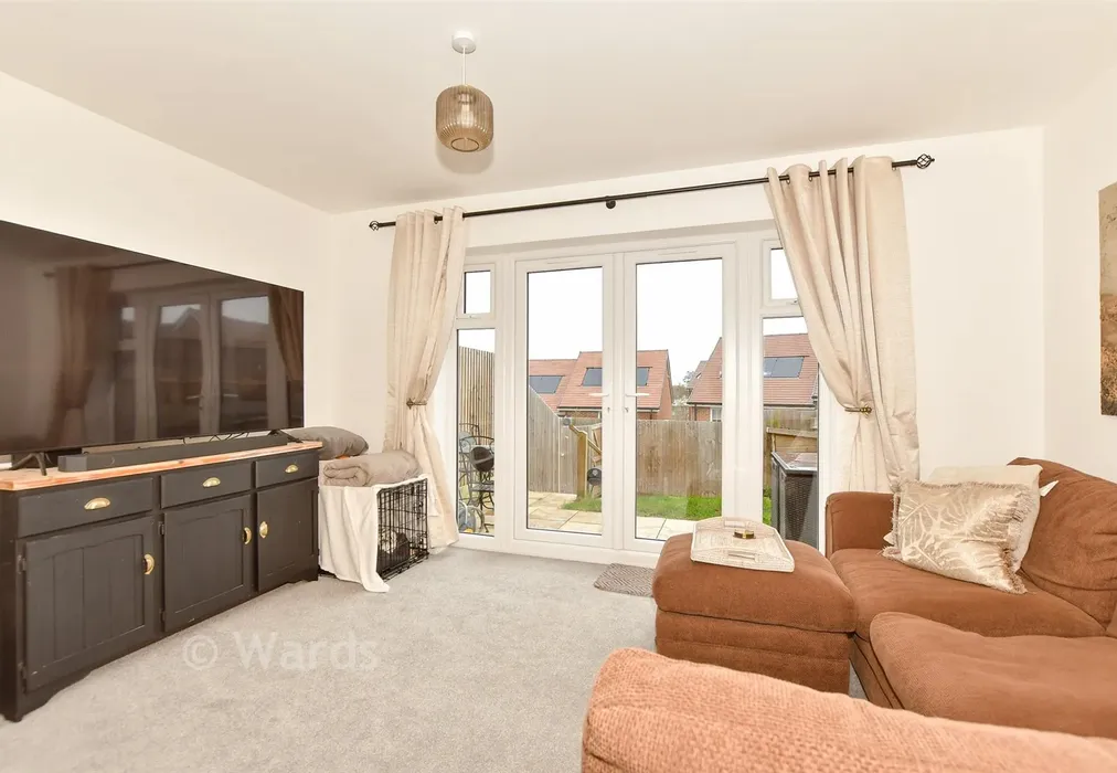 Lounge/Diner - Milne Avenue, Whitstable, Kent - Wards of Kent