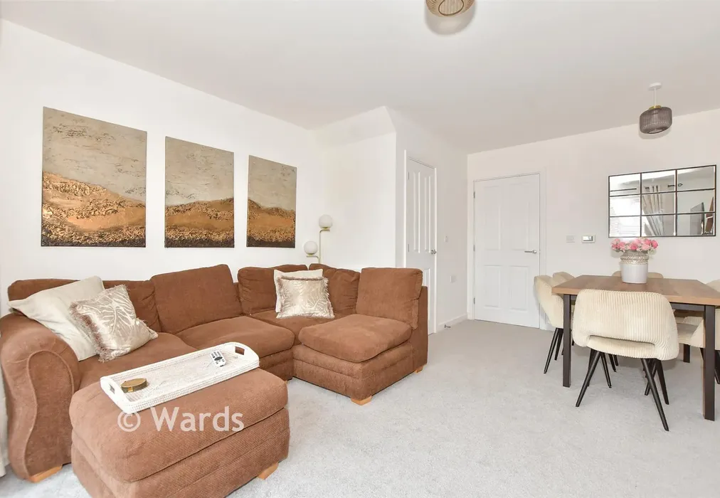Lounge/Diner - Milne Avenue, Whitstable, Kent - Wards of Kent
