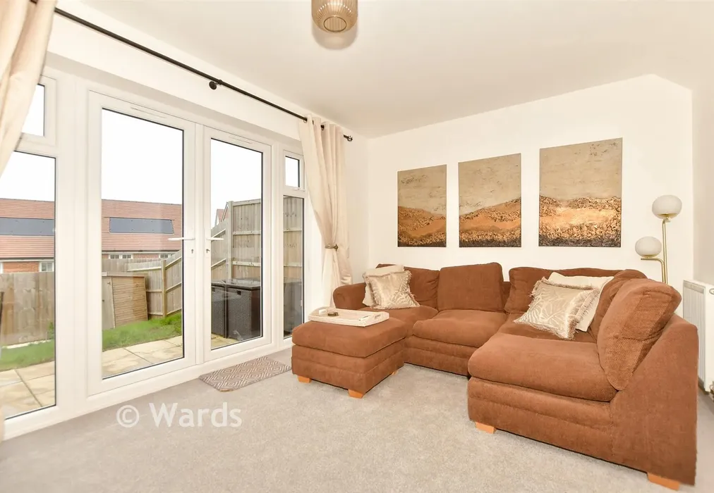 Lounge/Diner - Milne Avenue, Whitstable, Kent - Wards of Kent