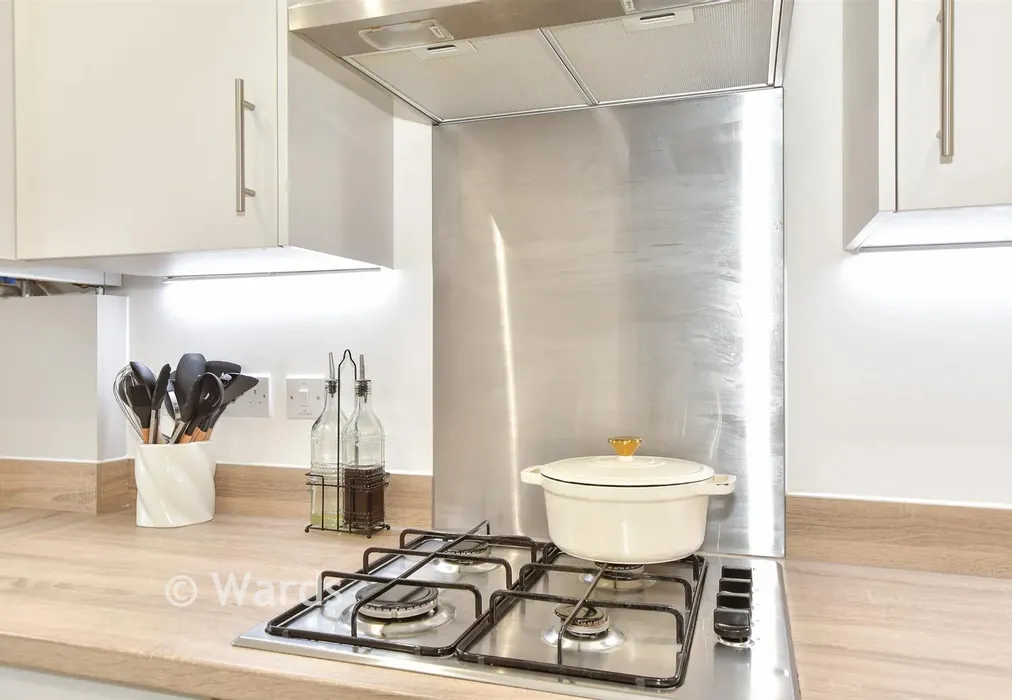 Internal Lifestyle Photograph - Milne Avenue, Whitstable, Kent - Wards of Kent