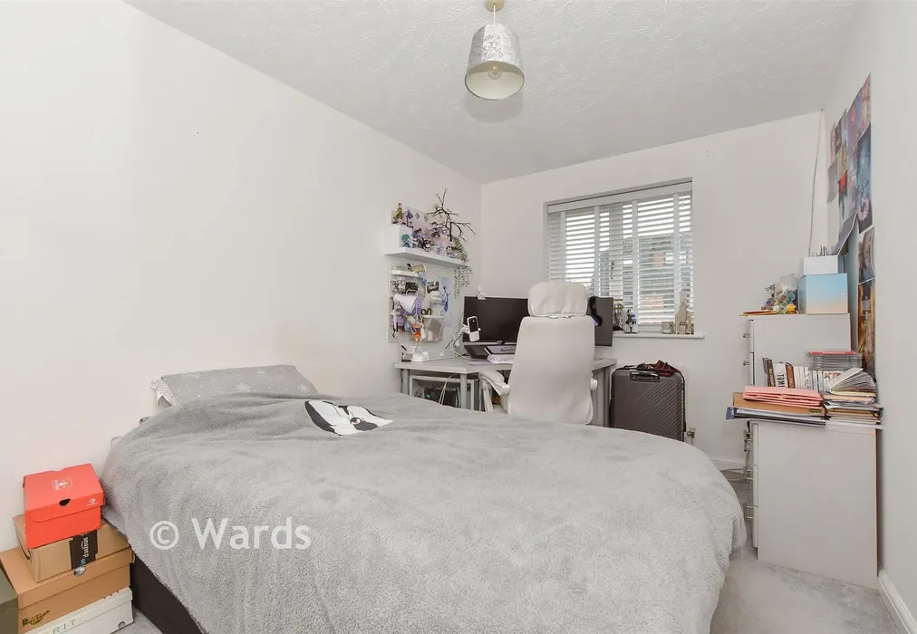 Bedroom 3 - Bluebell Road, Kingsnorth, Ashford, Kent - Wards of Kent