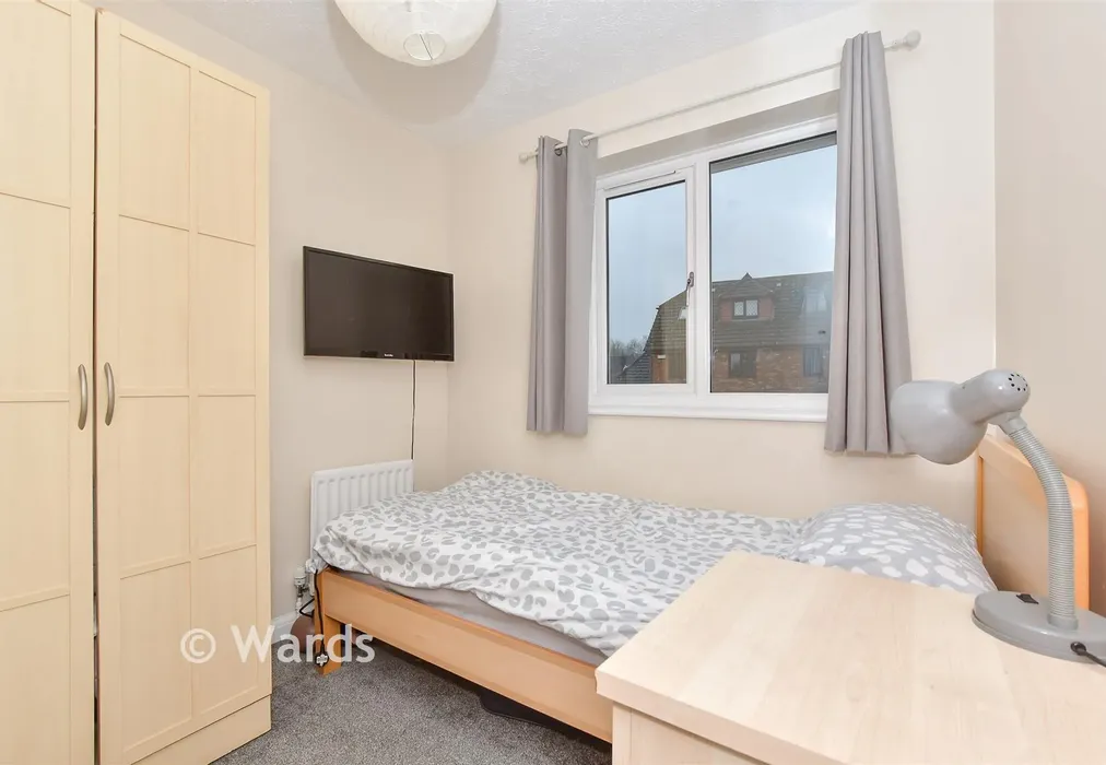 Bedroom 5 - Bluebell Road, Kingsnorth, Ashford, Kent - Wards of Kent