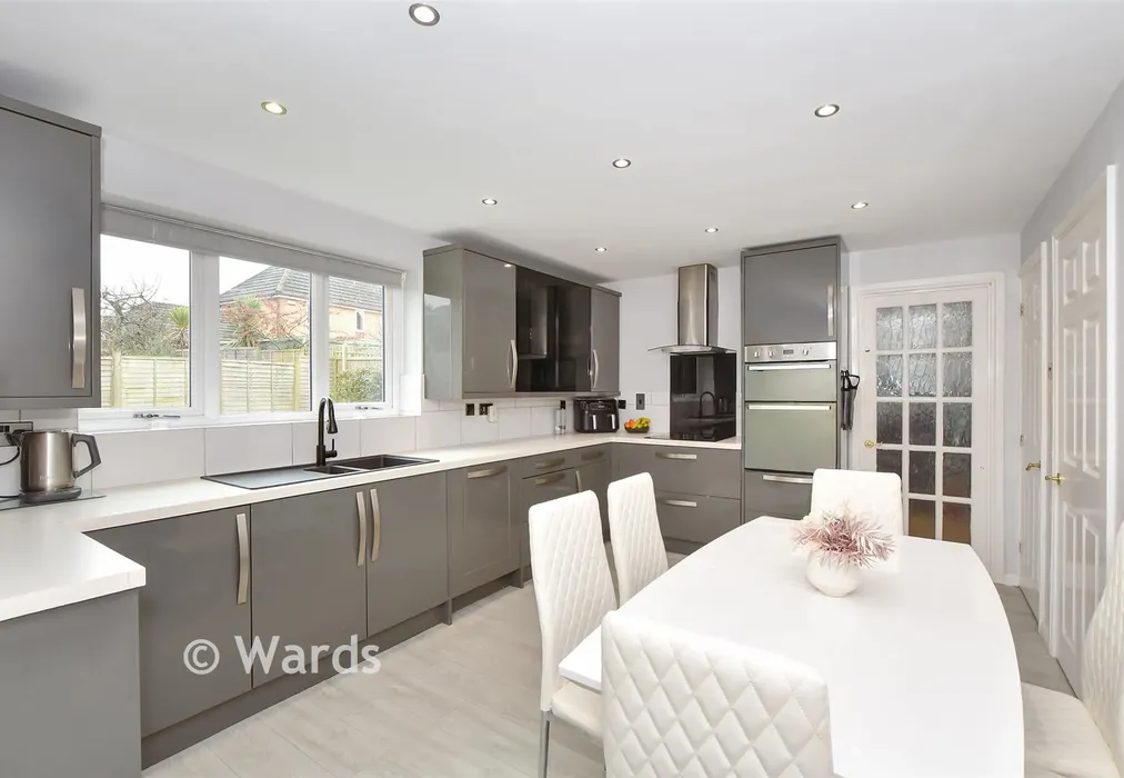 Kitchen - Bluebell Road, Kingsnorth, Ashford, Kent - Wards of Kent