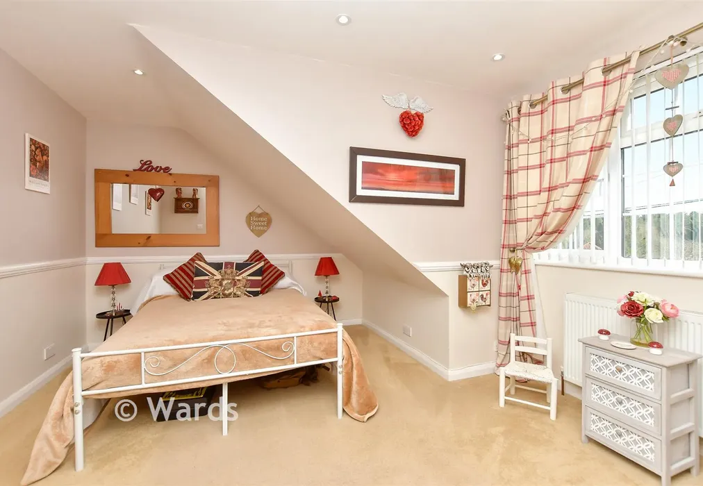 Bedroom 1 - Hever Avenue, West Kingsdown, Sevenoaks, Kent - Wards of Kent