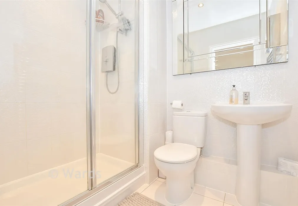 En-Suite Shower Room - Wills Crescent, Leybourne, West Malling, Kent - Wards of Kent
