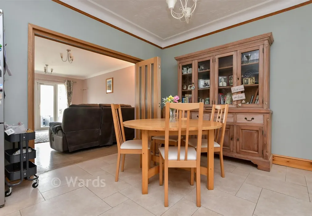 Lounge - Percy Avenue, Kingsgate, Broadstairs, Kent - Wards of Kent