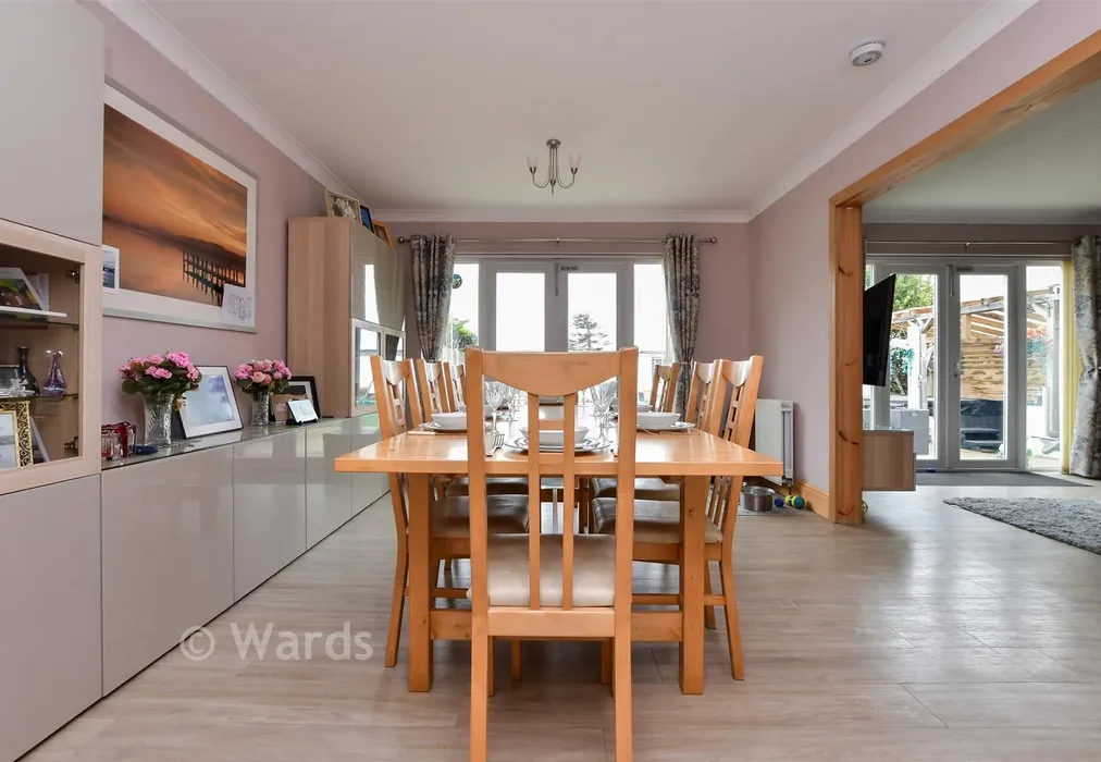 Dining Area - Percy Avenue, Kingsgate, Broadstairs, Kent - Wards of Kent