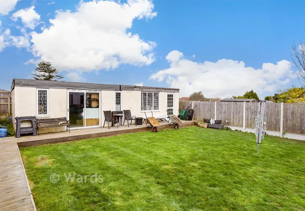 Workshop/Outbuildings - Percy Avenue, Kingsgate, Broadstairs, Kent - Wards of Kent