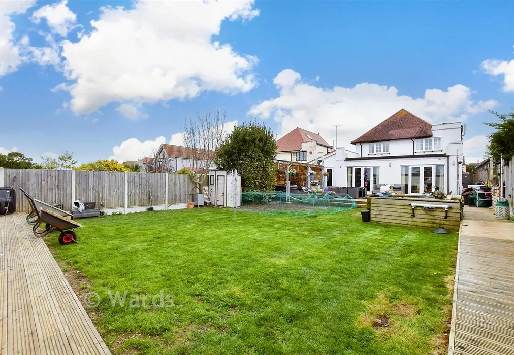 Rear Garden - Percy Avenue, Kingsgate, Broadstairs, Kent - Wards of Kent