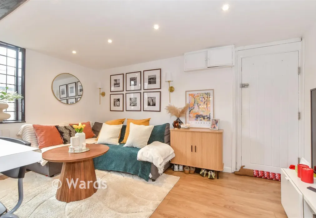 Lounge/Diner - High Street, Goudhurst, Cranbrook, Kent - Wards of Kent