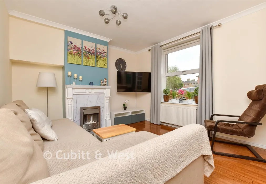 Living Room - Winchcombe Road, Carshalton, Surrey - Wards of Kent