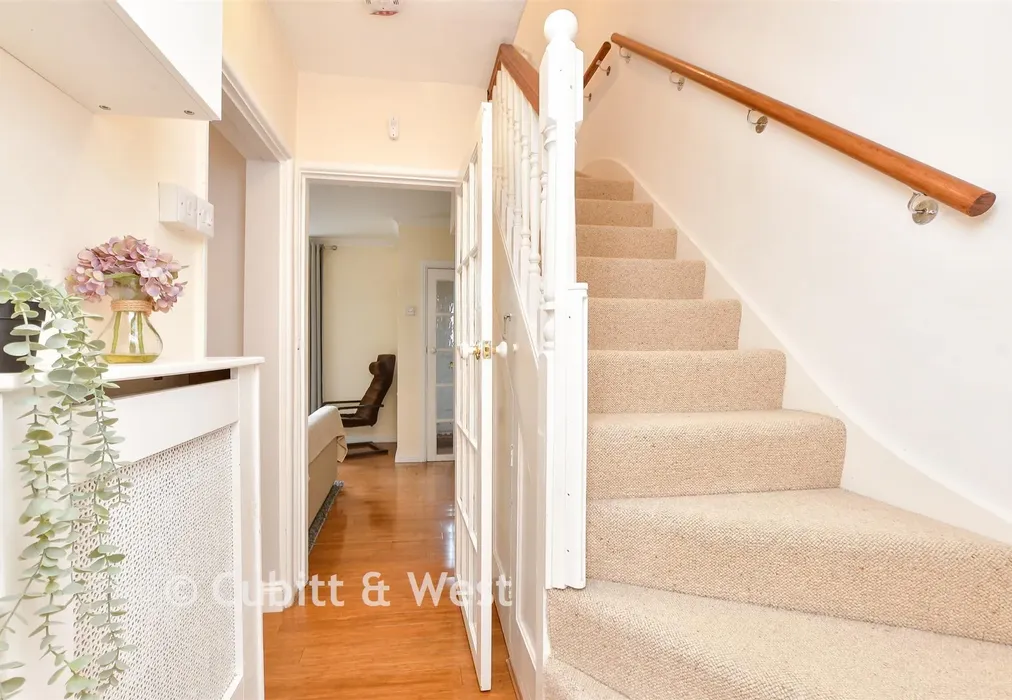 Inner Hallway - Winchcombe Road, Carshalton, Surrey - Wards of Kent