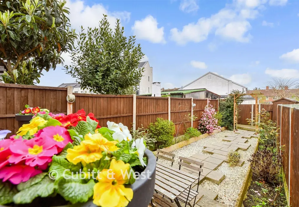 Rear Garden - Winchcombe Road, Carshalton, Surrey - Wards of Kent