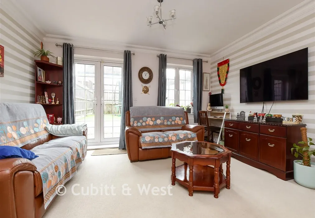 Lounge/Diner - Reigate Road, Epsom, Surrey - Wards of Kent