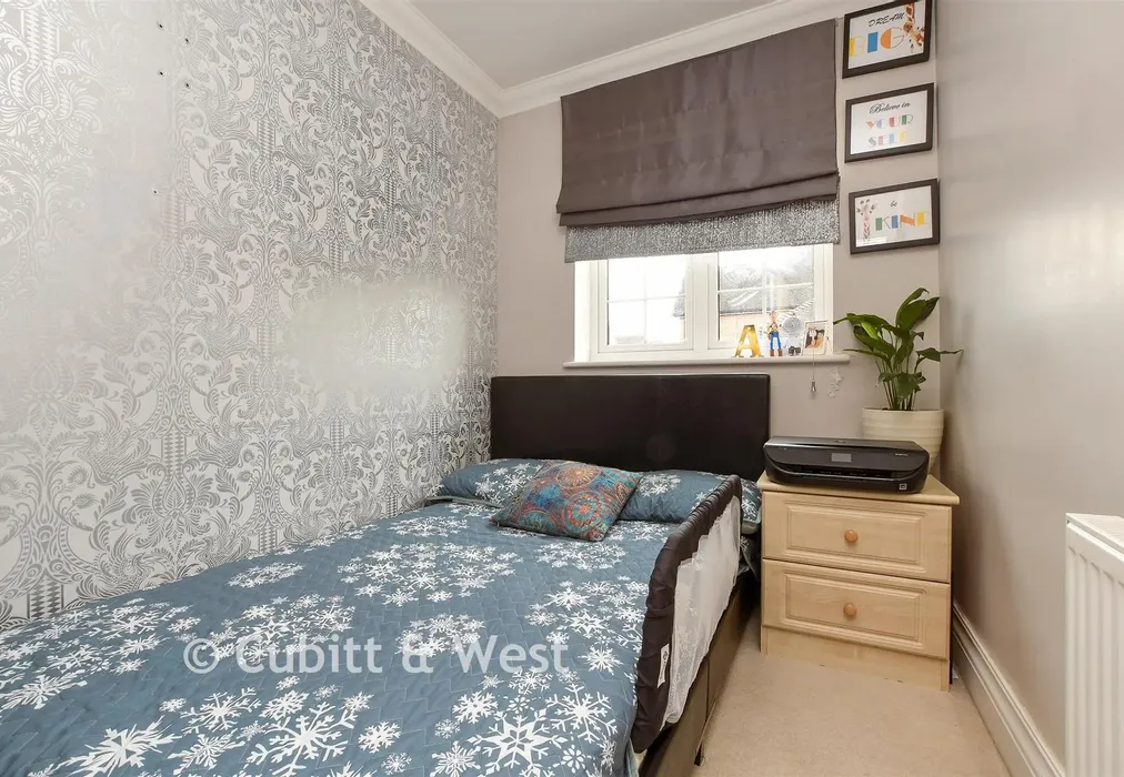 Bedroom 3 - Reigate Road, Epsom, Surrey - Wards of Kent