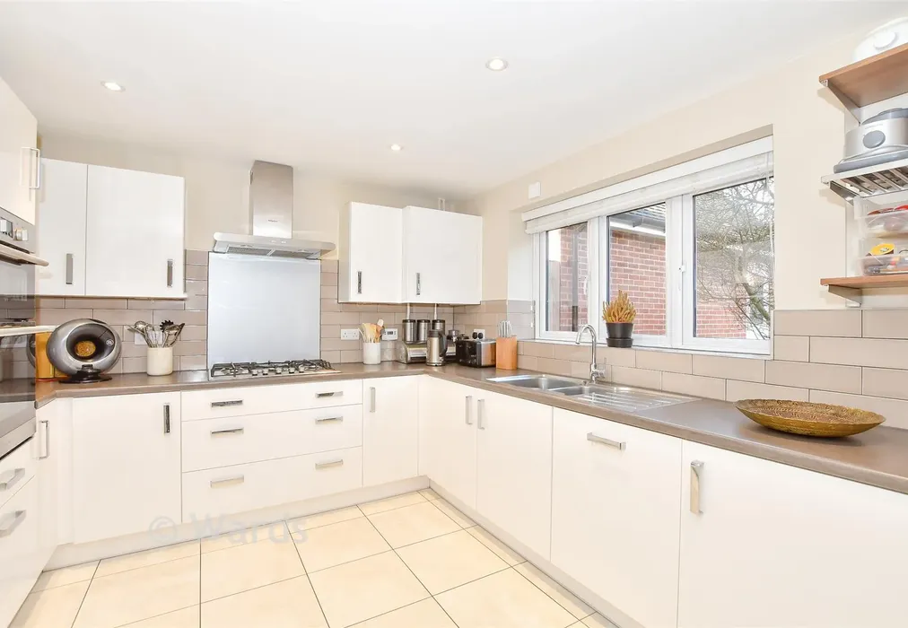 Kitchen/Breakfast Room - Broke Wood Way, Maidstone, Kent - Wards of Kent