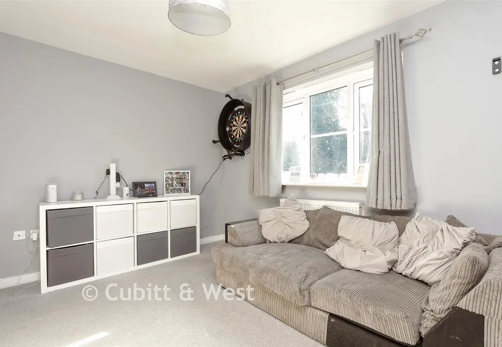 Bedroom - Kingsfield Way, Redhill, Surrey - Wards of Kent