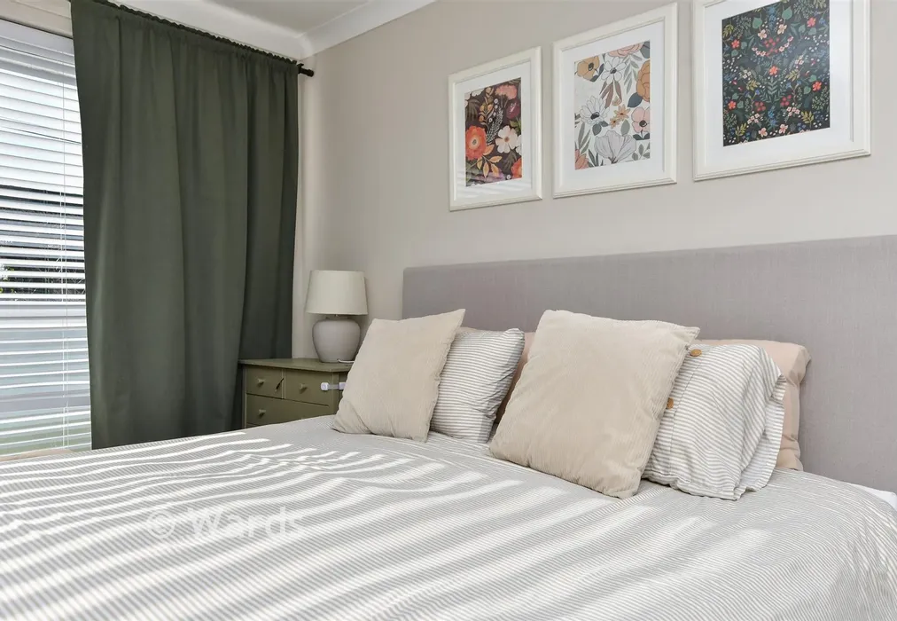 Internal Lifestyle Photograph - Out Elmstead Lane, Barham, Canterbury, Kent - Wards of Kent