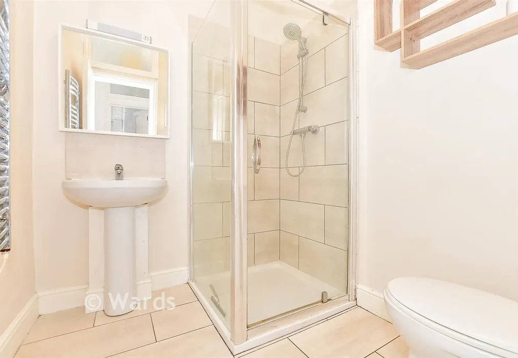 Shower Room - Cheriton Road, Folkestone, Kent - Wards of Kent