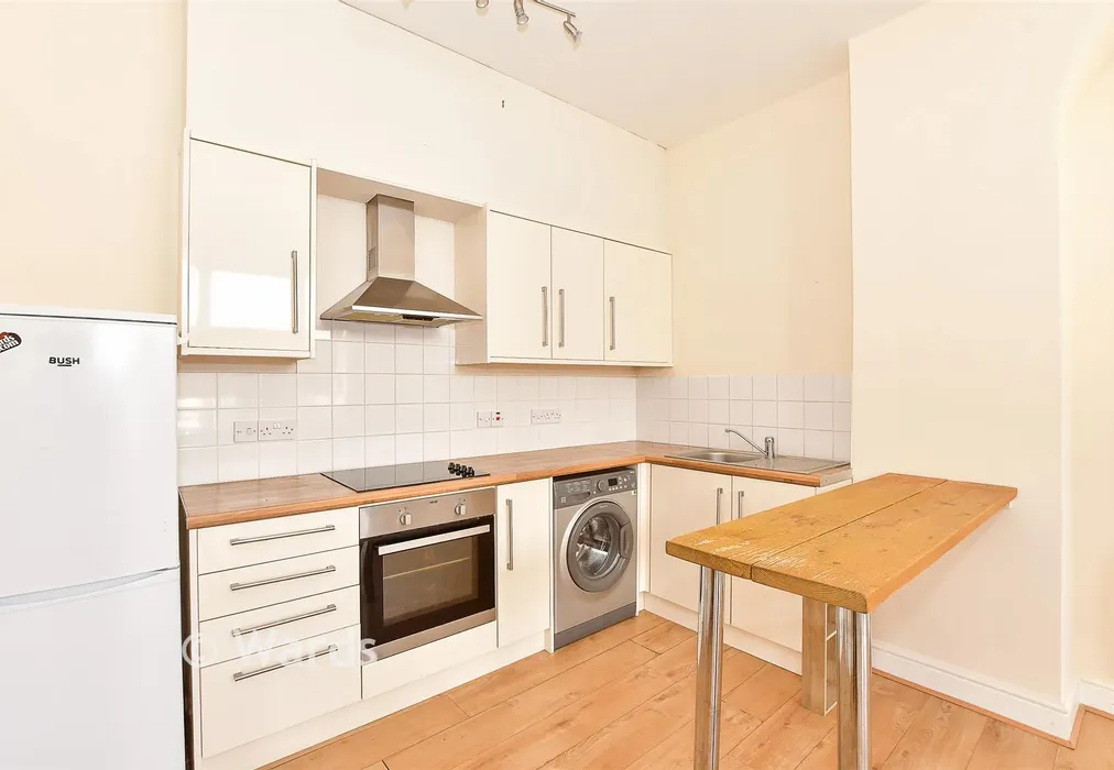 Lounge/ Kitchen - Cheriton Road, Folkestone, Kent - Wards of Kent