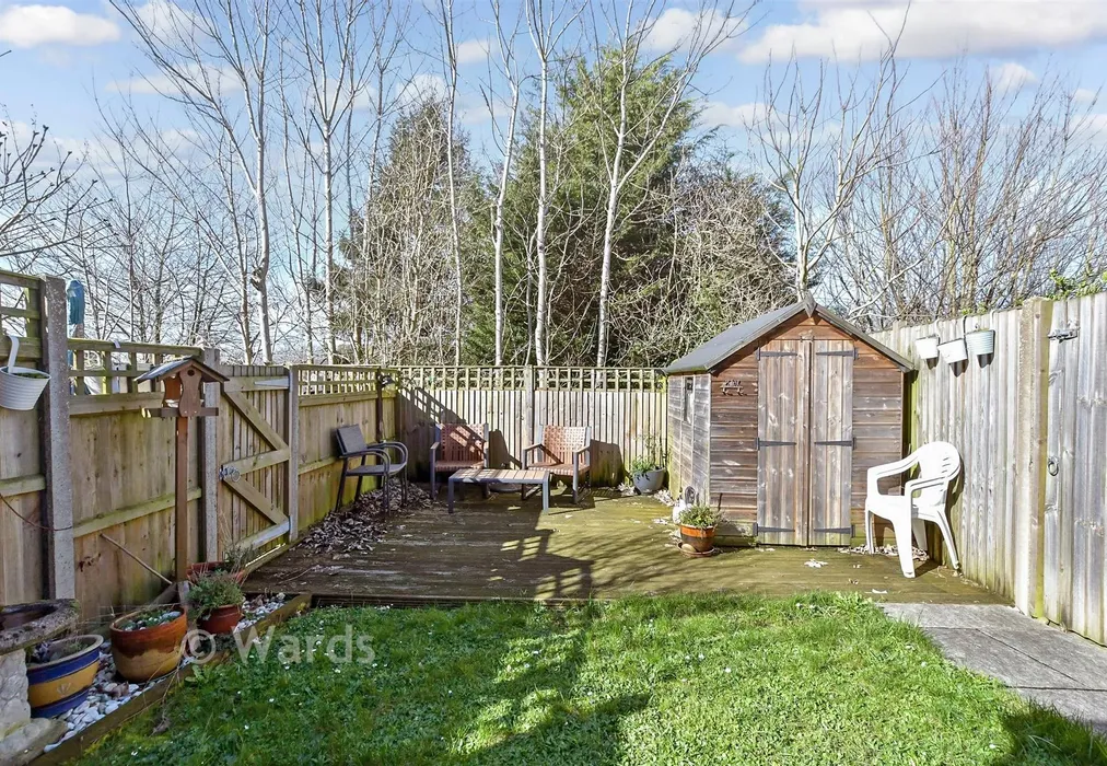 Rear Garden - Bolts Hill, Chartham, Canterbury, Kent - Wards of Kent