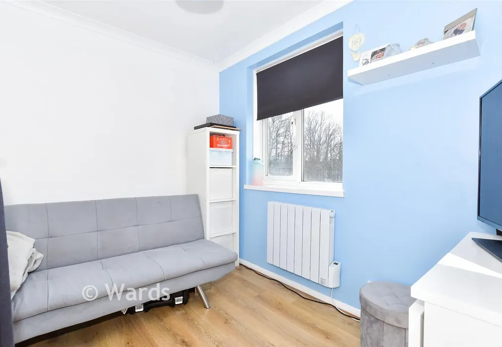 Bedroom 2 - Sandling Lane, Penenden Heath, Maidstone, Kent - Wards of Kent