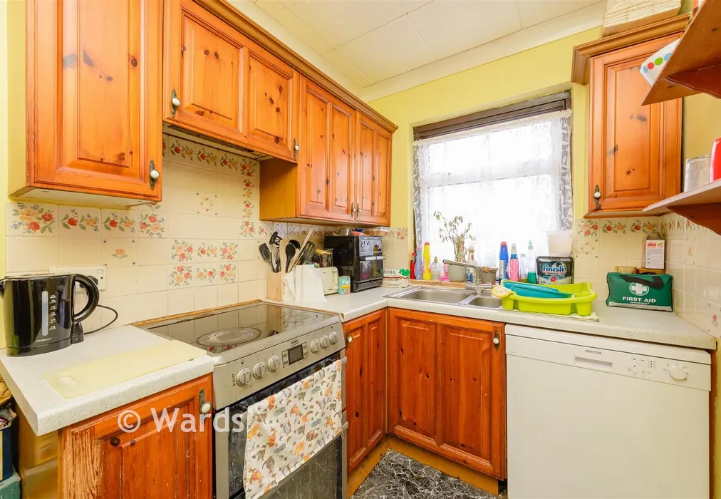 Kitchen - Longhill Avenue, Chatham, Kent - Wards of Kent