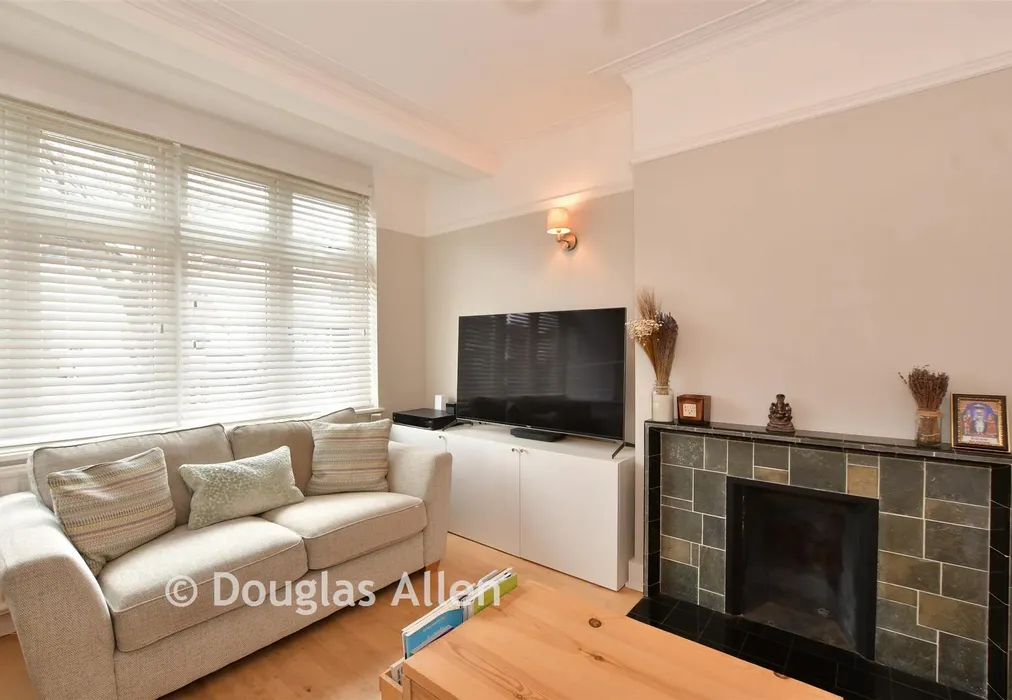 Lounge - Frances Road, Chingford - Wards of Kent