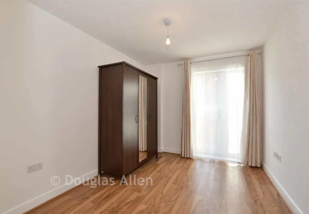 Bedroom 2 - Maxwell Road, Romford, Essex - Wards of Kent